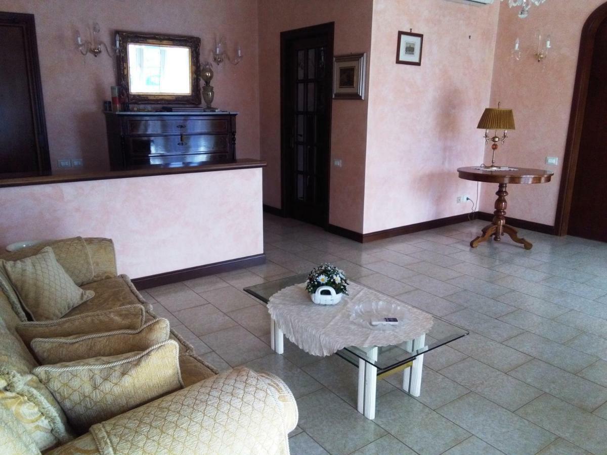 Apartament Letizia'S House Katania Zewnętrze zdjęcie