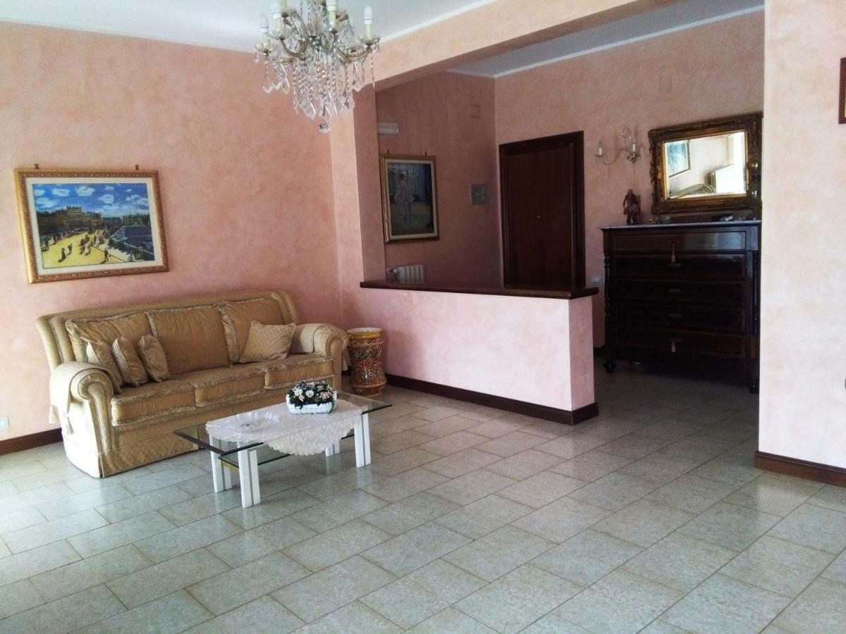 Apartament Letizia'S House Katania Zewnętrze zdjęcie
